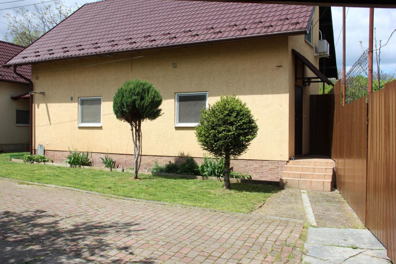 Роман Bereg Exterior foto